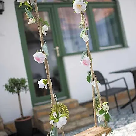 B&B Pillangos-haz