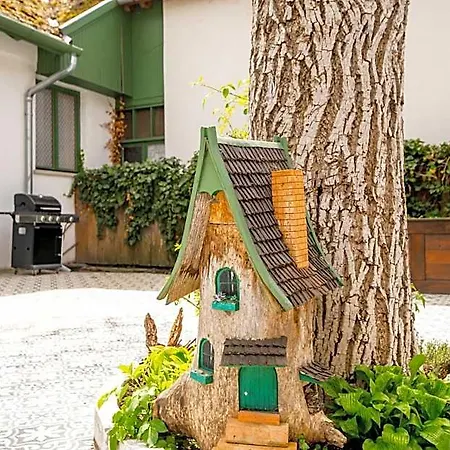 Bed and breakfast Pillangós-ház 3*