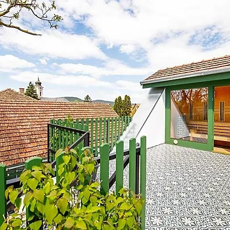 Pillangos-haz B&B 3*