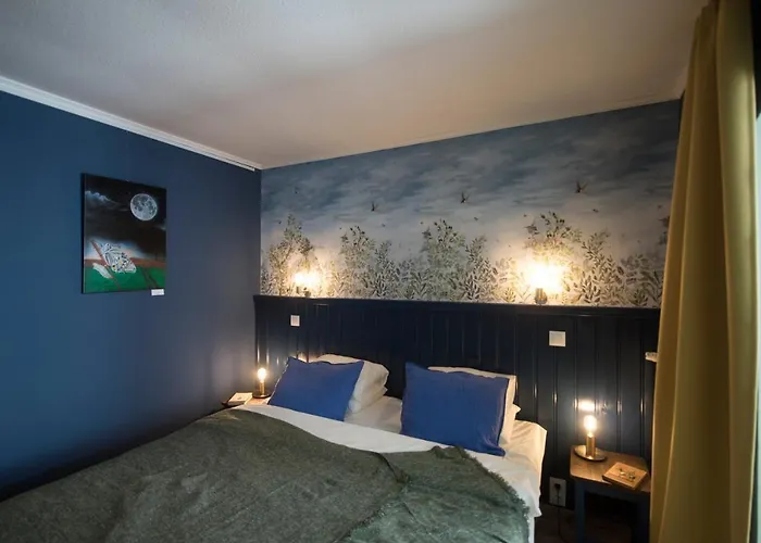 לינה וארוחת בוקר Pillangos-haz 3*